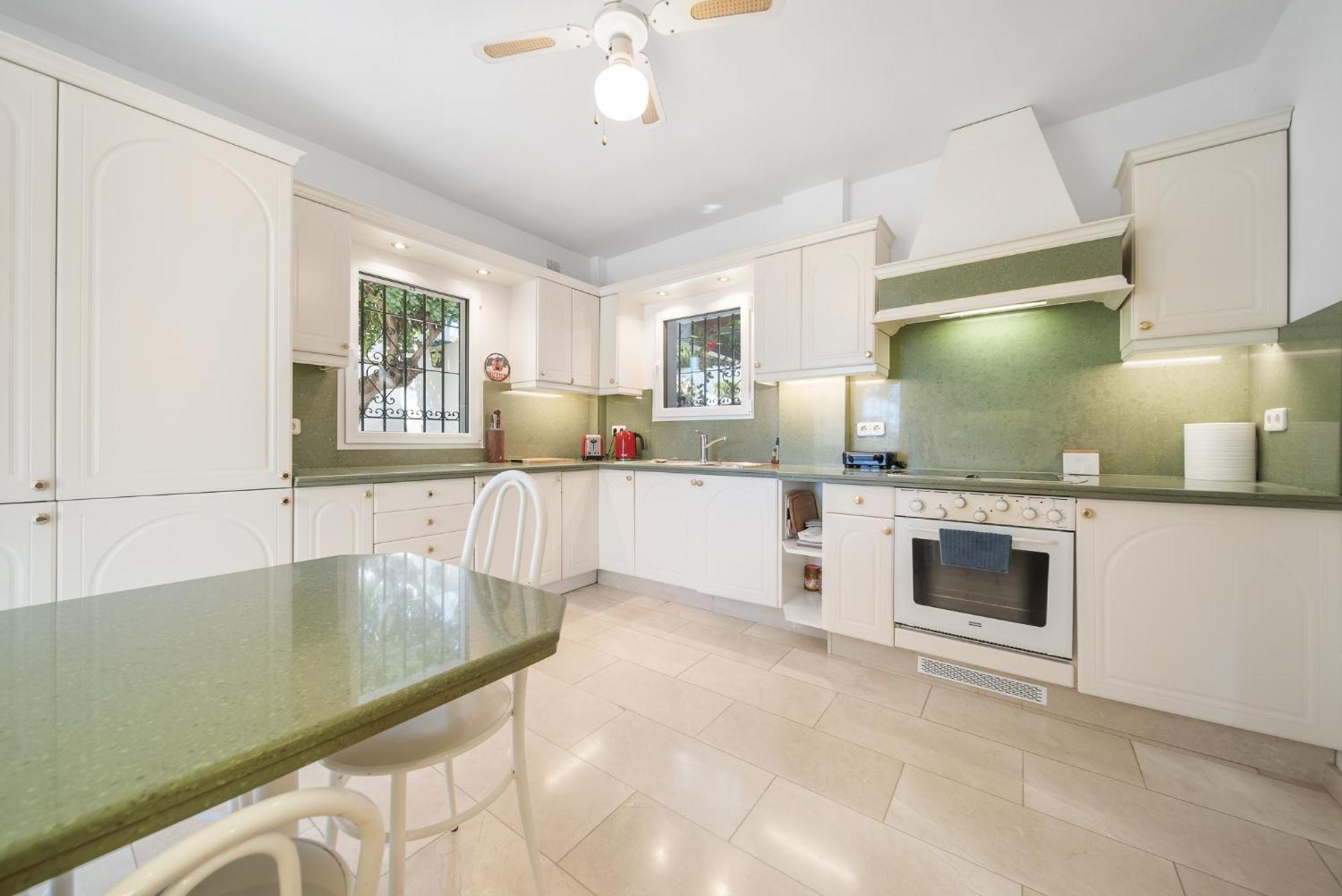 Villa Wonderful Family With Sea View, El Rosario Marbella